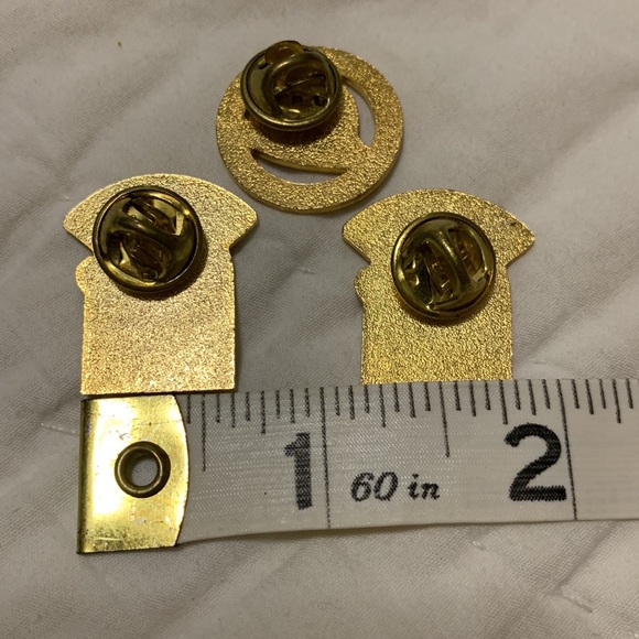 Taco Bell Pins - Picture 4 of 6